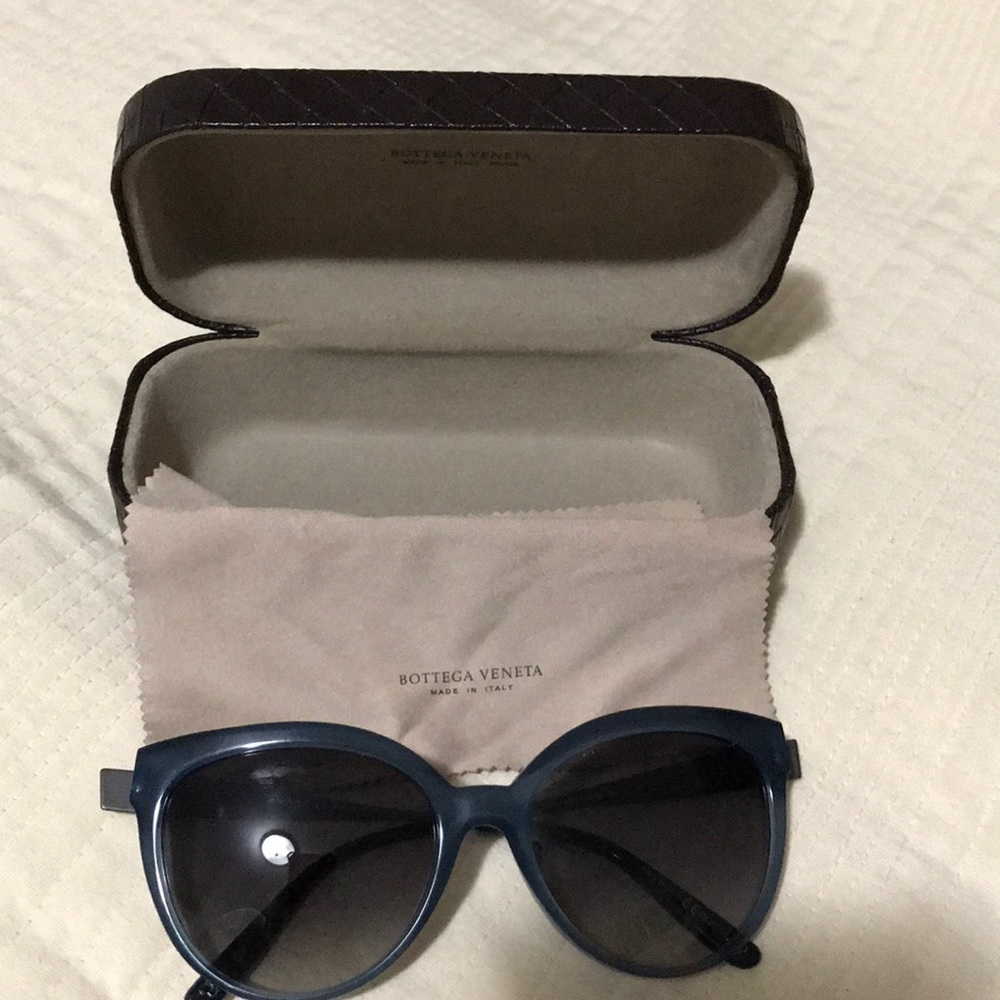 Bottega Veneta sunglasses